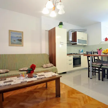 Val Apartment